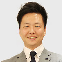 佐藤 心哉 氏